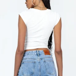 Princess Polly Peace And Love Longline Tee White -Modeoryx Sales Store 4 modelinfo ayaana us2 8b52b6c0 9b14 4e58 8003 9122e0e18949