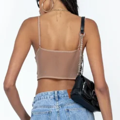 Princess Polly Romney Top Beige -Modeoryx Sales Store 4 modelinfo ayaana us2 b483ef66 01ab 4c98 90d7 c72e25d93abb