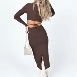 Princess Polly Nolan Midi Dress Brown -Modeoryx Sales Store 4 modelinfo cathlin us2 d5b9ae1d 63c5 4761 a1ff 393bc0ad0b80