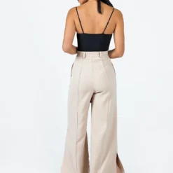 Princess Polly Esmay Pants Cream -Modeoryx Sales Store 4 modelinfo christy us2 ede3afb4 0b00 42e0 bd57 6005036b00d4