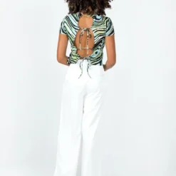 Princess Polly Dorothy Pants Cream -Modeoryx Sales Store 4 modelinfo cindy us2 0ce50bf0 9f6f 4366 8c4f fd3a285cacc1