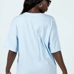 Princess Polly Yosemite Tee Light Blue -Modeoryx Sales Store 4 modelinfo cynthia us2 47456462 6a37 4036 bb7c 52193b79ec4b