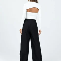 Princess Polly Archer Pants Black -Modeoryx Sales Store 4 modelinfo elise us2 0a40cc23 f7b2 434a 936a 6e7b0bcb994b