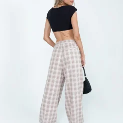 Mulholland Pants Beige Plaid -Modeoryx Sales Store 4 modelinfo elly us2 15cd67c4 eb99 451a aac2 04562c862212