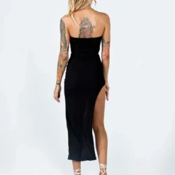Princess Polly Jaxon Midi Dress Black -Modeoryx Sales Store 4 modelinfo emma leigh us4 15691496 624b 4830 8d0d c7289fbae4e6