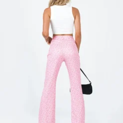 Princess Polly Ryllie Pants Pink -Modeoryx Sales Store 4 modelinfo emma us2 2eca02fc b8ca 4639 8c63 aefeea74d919