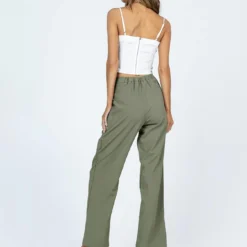 Princess Polly Katy Asymmetric Pants Green -Modeoryx Sales Store 4 modelinfo fiona us2 6d6ed363 d770 49ef 90b4 f25ece648f6e