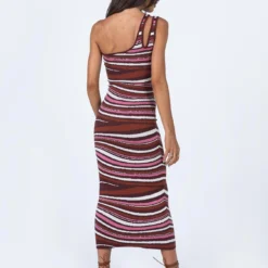 Princess Polly Mariana Midi Dress Brown Multi -Modeoryx Sales Store 4 modelinfo jess us2 108806d7 c59a 473b b18b fe0b9c1ba600