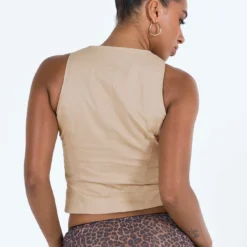 Princess Polly Synto Vest Top Taupe -Modeoryx Sales Store 4 modelinfo lola us4 75f77bdc dec3 4937 ab3b 7629136404e5