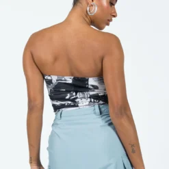 Motel Shae Top Photo Collage Grey -Modeoryx Sales Store 4 modelinfo lola us4 e67f7538 0db3 4e30 855e b006b0875d29