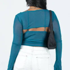 Princess Polly Mcleay Cut Out Top Blue -Modeoryx Sales Store 4 modelinfo rheanna us8 6144c1c7 d751 47a6 a91b 686eba5a44bd