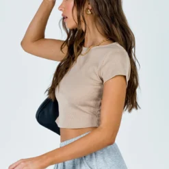 The Classic Cropped Tee Beige -Modeoryx Sales Store 4 a08961bc 8a48 4cdf 90e9 137334bc3a8f