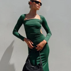 Princess Polly Esplin Long Sleeve Midi Dress Green -Modeoryx Sales Store 5 modelinfo Milli us2 7ebed698 516f 4168 be90 cc6c8a21f013