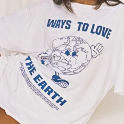 Organic Cotton Love The Earth Charity Oversized Tee White -Modeoryx Sales Store 5 modelinfo camelia us2 e274732f f850 425d 8c07 a784f14281ba