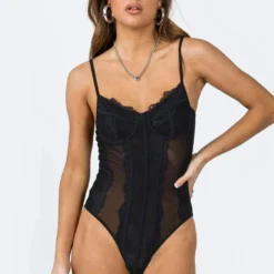 Princess Polly Brentwood Bodysuit Black -Modeoryx Sales Store 5 modelinfo elise us2 eae3cdcd 32fe 4171 9362 9806ac92bcd8