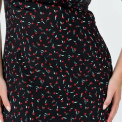 Princess Polly Garrick Maxi Dress Black / Red -Modeoryx Sales Store 5 modelinfo mikayla us8