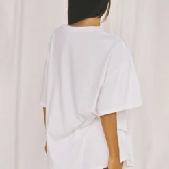 Organic Cotton Love The Earth Charity Oversized Tee White -Modeoryx Sales Store 6 modelinfo camelia us2 3d404497 2cde 4f23 ba48 0ab2cd906008