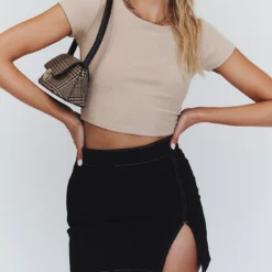 The Classic Cropped Tee Beige -Modeoryx Sales Store THE CLASSIC CROPPED TEE BEIGE 72fb4980 931a 46fe a6ca 87684b1e9bcc